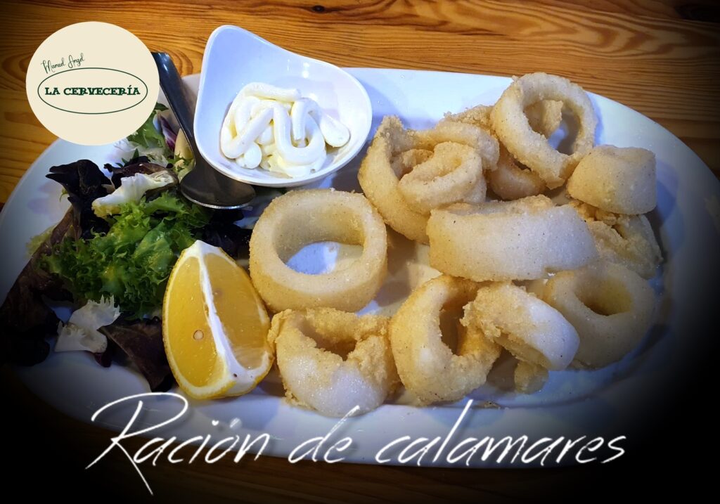 Plato y ambiente de La Cerveceria Badajoz